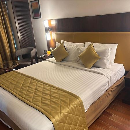 Iris The Business Hotel Бенґалуру Екстер'єр фото